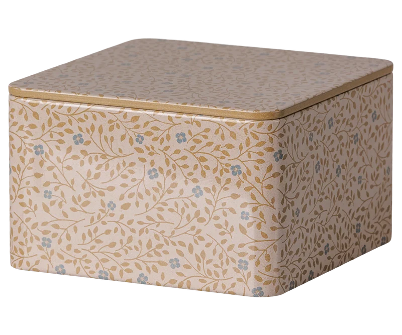 Metal box - Branches