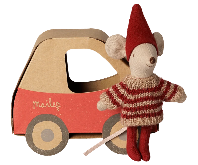 Christmas mouse, Little sister in car box