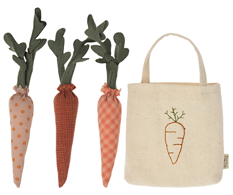 Carrots in shopping bag, Miniature