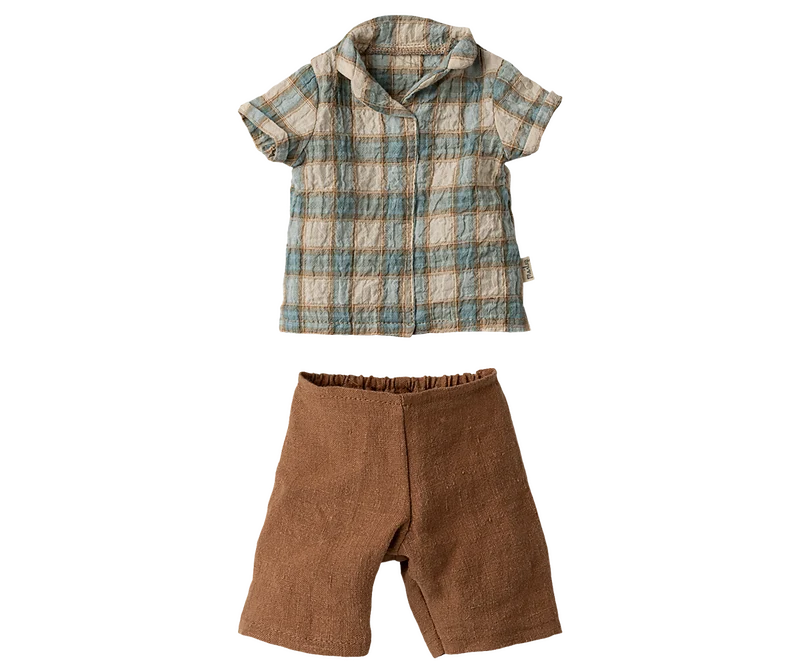 Shirt and shorts, Size 3