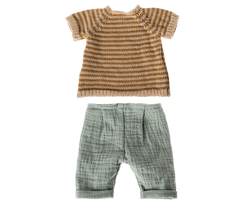 Knitted shirt and pants, Size 3