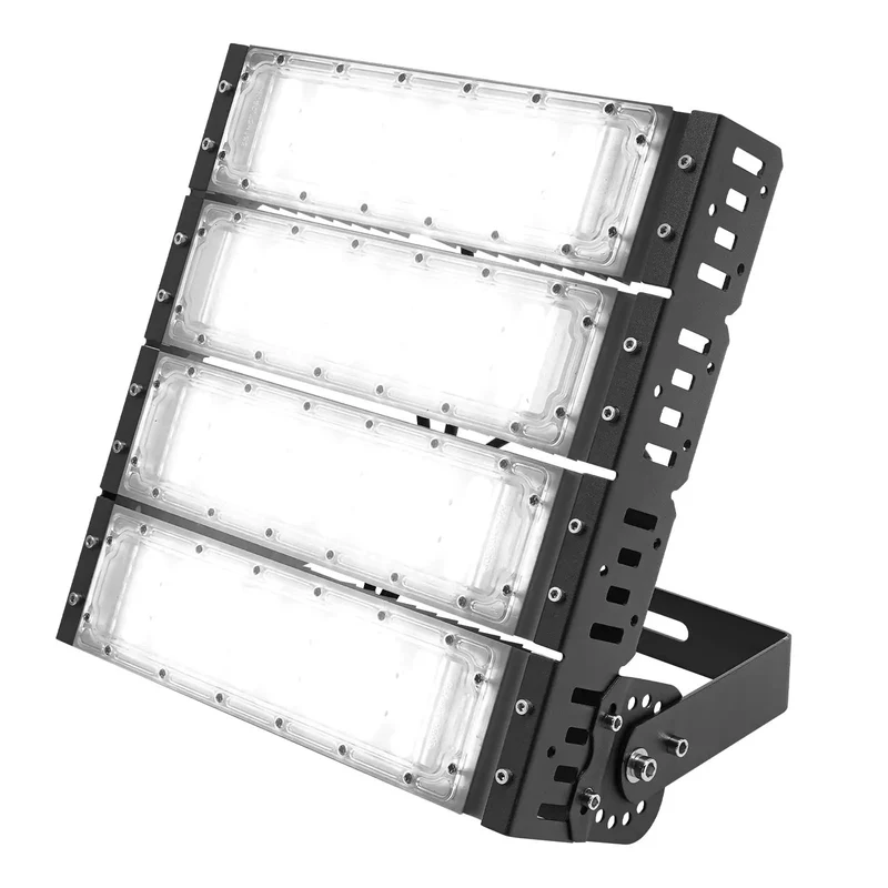 Heavy Duty 200W Outdoor Flood Light With IP67 Weatherproof Shell And 180 Degree Pivot Mount Tailored For Stadiums And Commercial Lots Built Like A Tank To Handle Rough Days While Pumping Out Crisp Unified Illumination