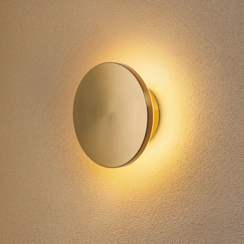 Swanky 6.7 Inch Rechargeable Led Wall Sconce Featuring A Snazzy Brushed Brass Finish Wireless Battery Operated Compact Accent Light For Modern Homes With Top Shelf Durability And Energy Saving Performance
